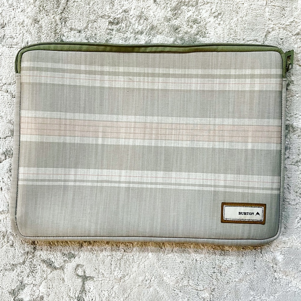 Burton | Pink Plaid Laptop Sleeve Case